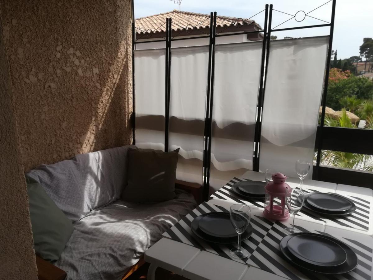 Appartement Terrasse Vue Mer, Plage Gorguette A 1 Minute A Pied, Wifi,Clim Parking Collectif Sanary-sur-Mer Exterior foto